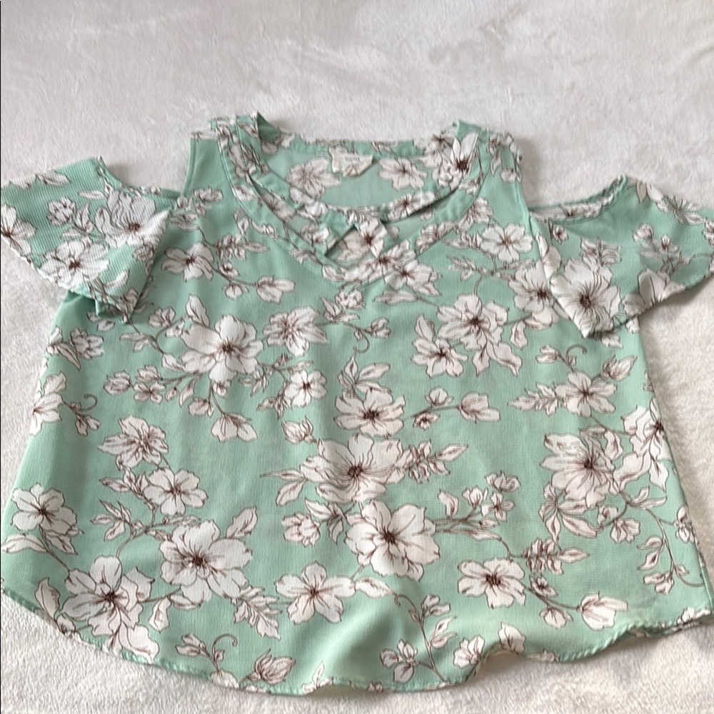 Green‎ Cut Out Short Sleeve Blouse with Relaxed Fit Size 1X